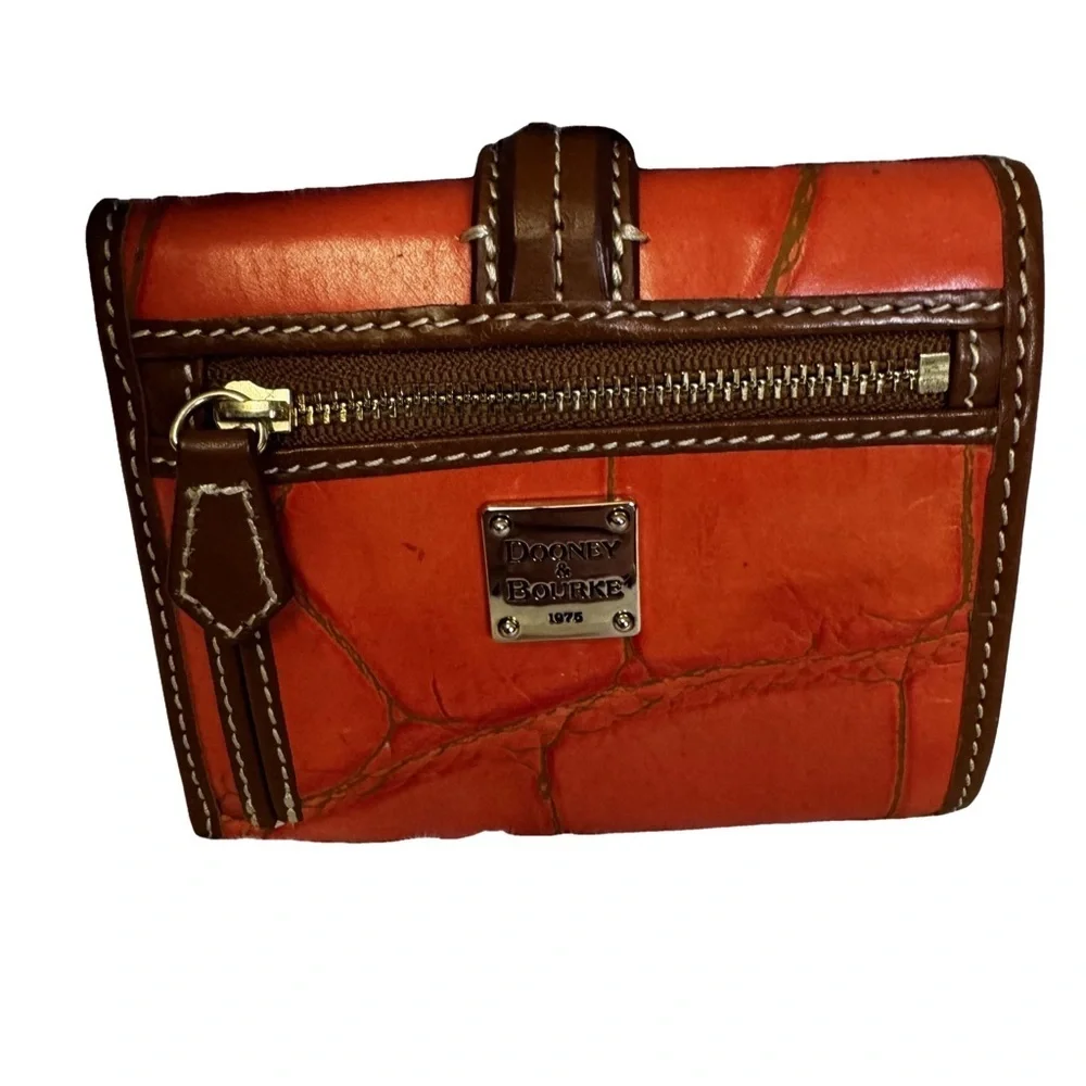 Dooney & Bourke Alto Collection Orange Leather Wallet Croc Embossed Vintage NWOT - Picture 1 of 13